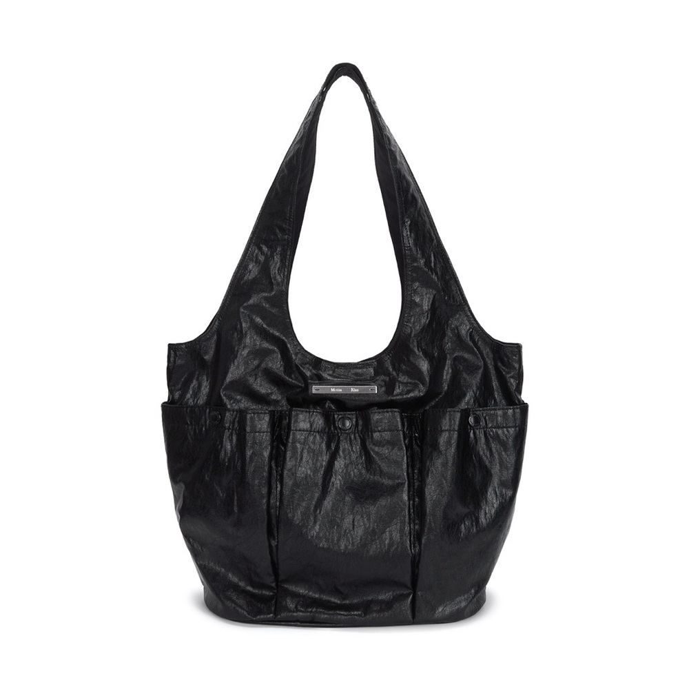 NEW MATIN KIM TRIPLE POCKET WRINKLE SHOULDER BAG IN BLACK